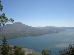 Het Batur meer